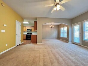1729 Oakbrook Lake Dr NW in Norcross, GA - Building Photo - Building Photo