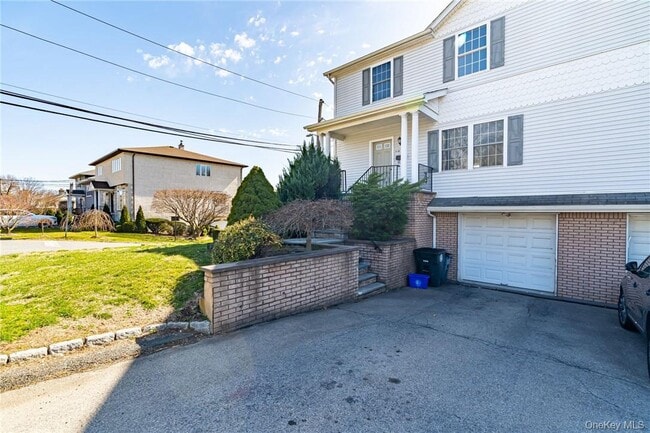 35 Harrison Ave in Harrison, NY - Building Photo - Building Photo