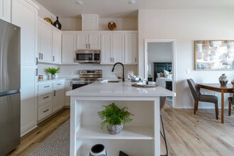 One Park Place Apartments in Mineola, TX - Building Photo - Building Photo