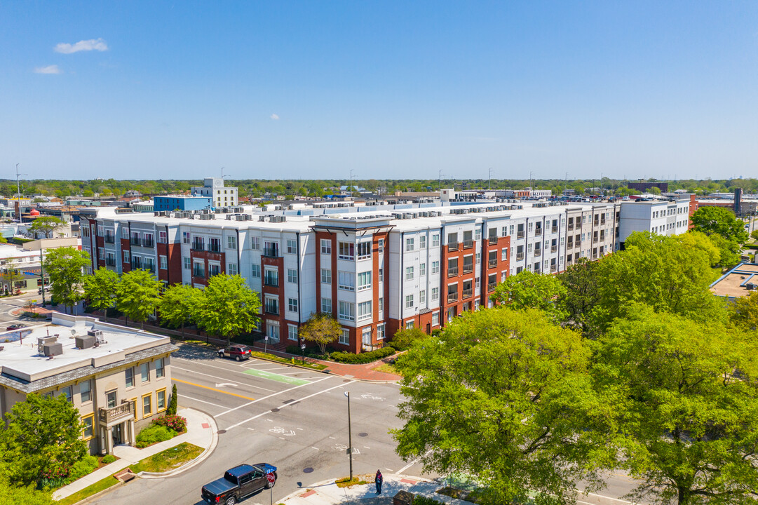 201 Twenty One in Norfolk, VA - Building Photo