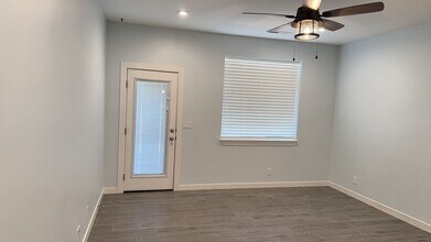 909 Pleasant Valley Ln in Washington, UT - Building Photo - Building Photo