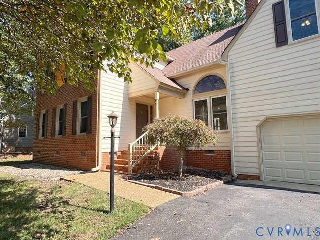 6303 Walnut Bend Dr in Midlothian, VA - Building Photo - Building Photo