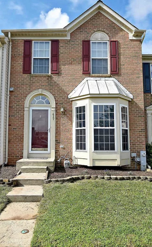 property at 417 Greentree Cir