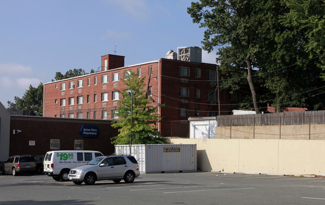 The Verona Apartments in Washington, DC - Foto de edificio - Building Photo