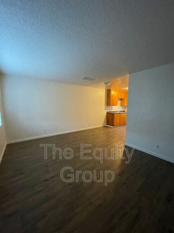 2016 North Ave in Corcoran, CA - Building Photo - Building Photo