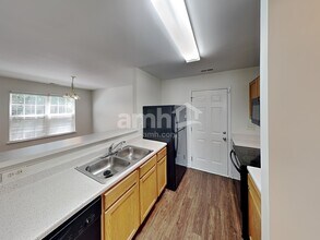 121 Whitby Dr in Mount Holly, NC - Building Photo - Building Photo