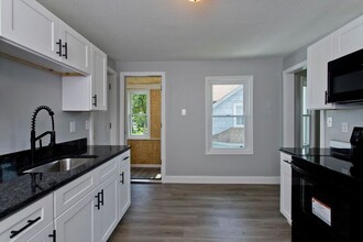 518-520 Kings Hwy in West Springfield, MA - Building Photo - Building Photo