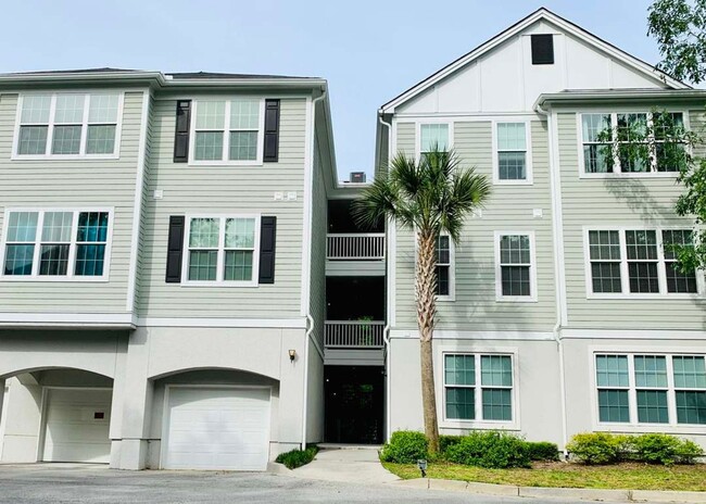 property at 60 Fenwick Hall Allee