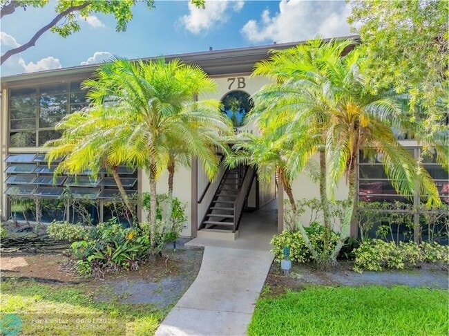 property at 9614 W McNab Rd