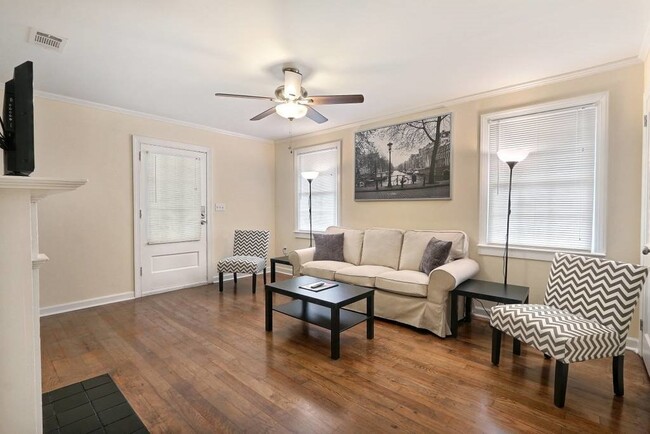 2020 Hawthorne St-Unit -A in Savannah, GA - Foto de edificio - Building Photo