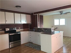 1203 Hele St, Unit Upstairs in Kailua, HI - Building Photo - Building Photo