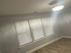 13701 Modrad Way, Unit 13 in Silver Spring, MD - Foto de edificio - Building Photo