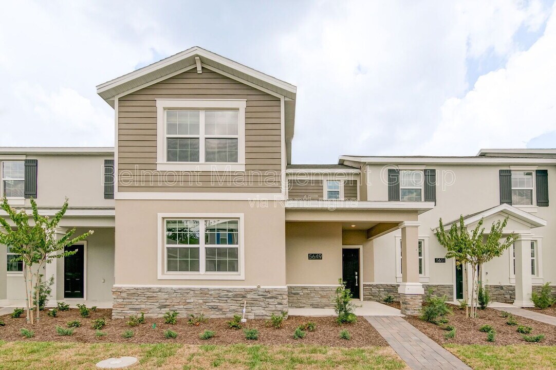 5649 Quiet Palm Lp in St. Cloud, FL - Building Photo