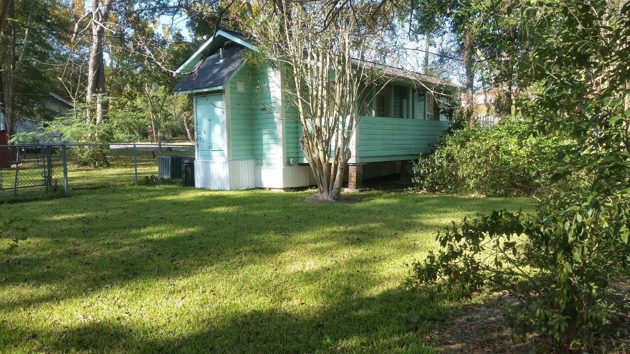 705 S 4th St in Leesville, LA - Building Photo