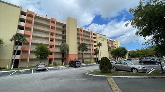 9455 W Flagler St in Miami, FL - Building Photo
