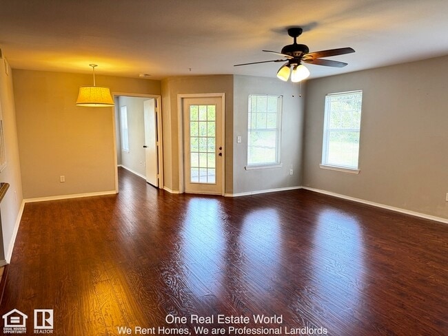 property at 425 Summit Ridge Pl