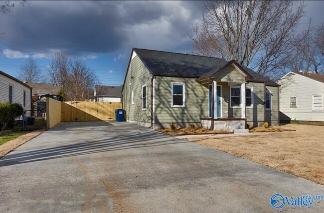 3904 Cypress Ave SW in Huntsville, AL - Building Photo - Building Photo