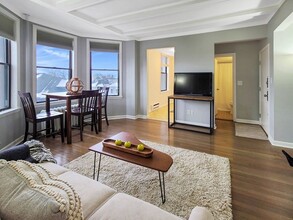 26 Commonwealth Ter, Unit 14 in Boston, MA - Building Photo - Building Photo