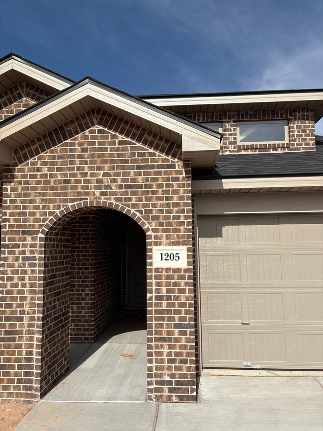 property at 1205 Cottonwood Ave