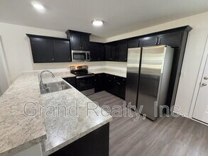 5206 McCallister St in Milton, FL - Building Photo - Building Photo