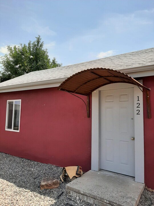 122 W South 2nd St in Montrose, CO - Building Photo