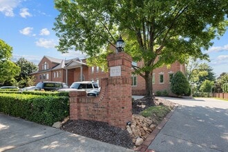 3733 West End Ave in Nashville, TN - Building Photo - Building Photo