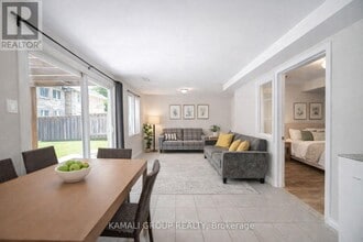 149 Silver Maple Rd in Richmond Hill, ON - Building Photo - Building Photo