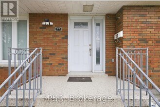 27 Kigsview Blvd in Toronto, ON - Building Photo - Building Photo