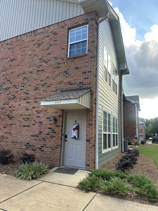 204 Pr 3097 in Oxford, MS - Building Photo