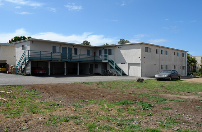 The Acadia in Goleta, CA - Building Photo - Building Photo