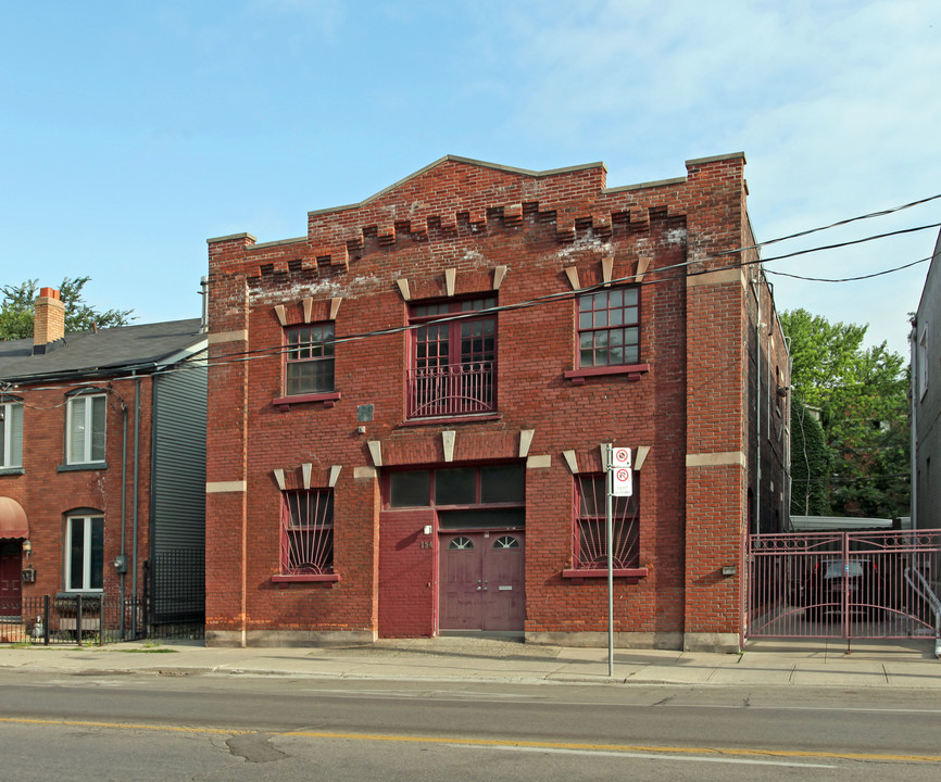 154 Shuter St in Toronto, ON - Building Photo