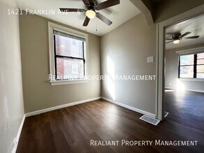 1421 Franklin Ave in Cincinnati, OH - Building Photo - Building Photo