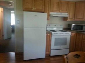 17 Winneconnett Rd in Worcester, MA - Building Photo - Building Photo