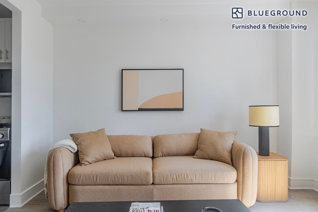 45 W 81st St, Unit SI FL8-ID2008 in New York, NY - Building Photo - Building Photo