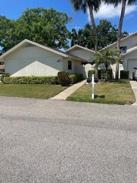 492 Lakeview Dr in Palm Harbor, FL - Building Photo