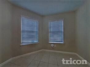 680 Totem Trail Dr in La Marque, TX - Building Photo - Building Photo