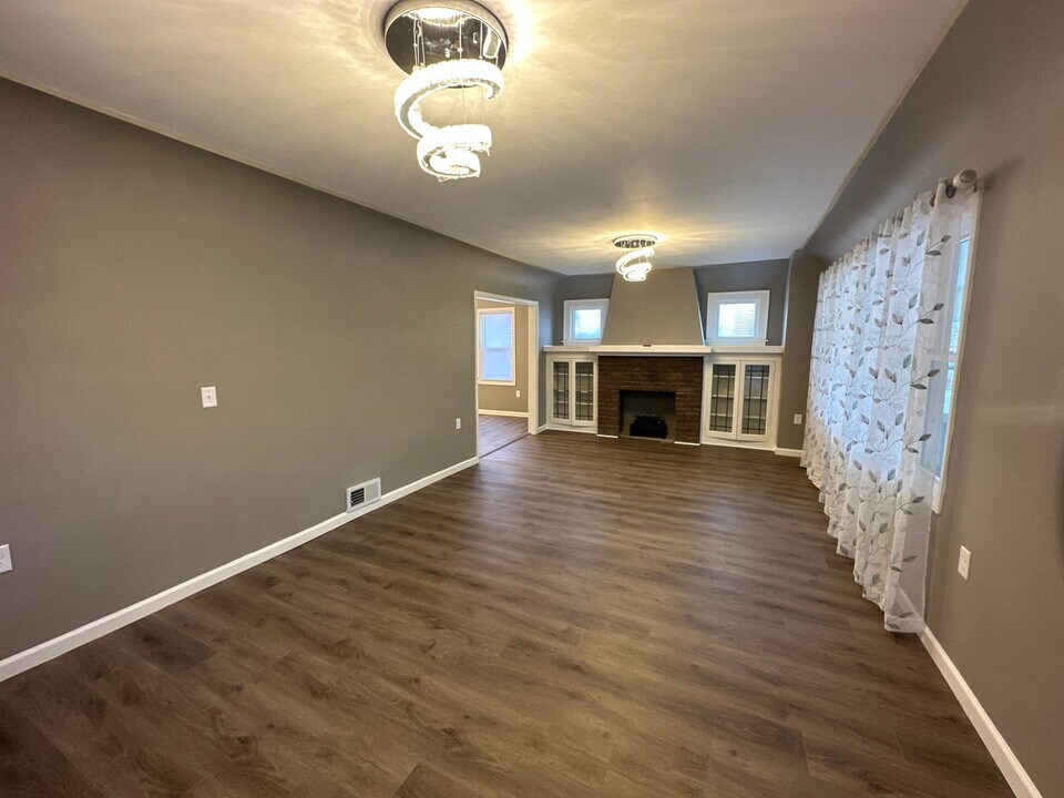6302 W Medford Ave in Milwaukee, WI - Building Photo