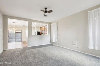 18536 W Douglas Way, Unit 3368-101 in Surprise, AZ - Building Photo - Building Photo