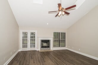 1676 Tall Timber Dr in Fleming Island, FL - Building Photo - Building Photo