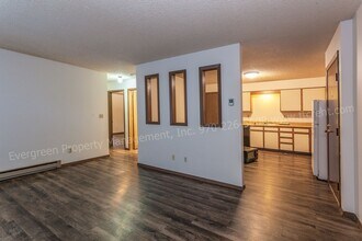 348 Terri Dr in Loveland, CO - Building Photo - Building Photo