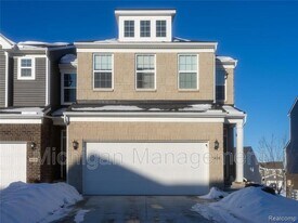 1434 Superior Dr in Milford, MI - Building Photo