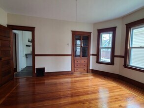 31 Spencer Ave in Somerville, MA - Building Photo - Building Photo