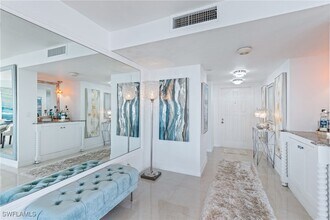 9051 Gulf Shore Dr in Naples, FL - Building Photo - Building Photo