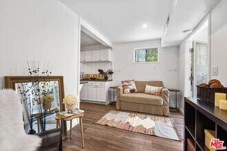 2039 Tuna Canyon Rd in Topanga, CA - Building Photo - Building Photo