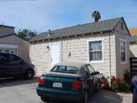 The Harris Street Apartments in La Mesa, CA - Building Photo - Building Photo