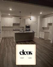 Room in House on Br Crk Cv in Flowery Branch, GA - Building Photo - Building Photo