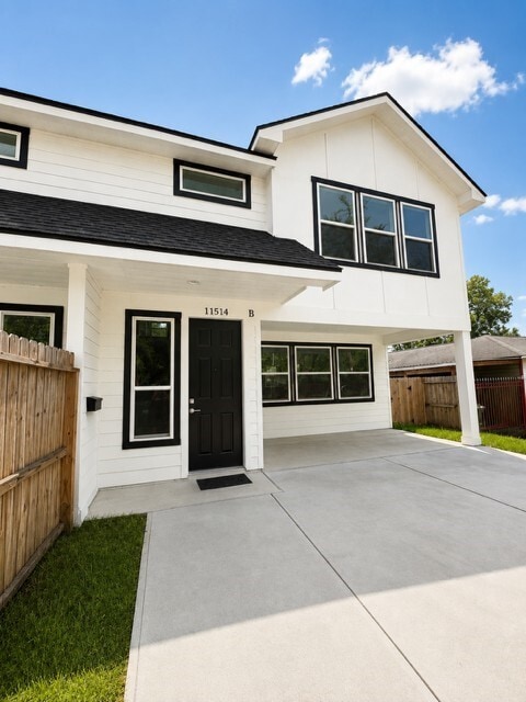11514 Courtshire Dr
