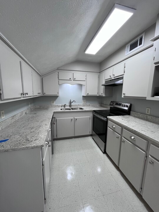 36 Dogwood Ln, Unit 36 Dogwood in Sulphur, LA - Building Photo