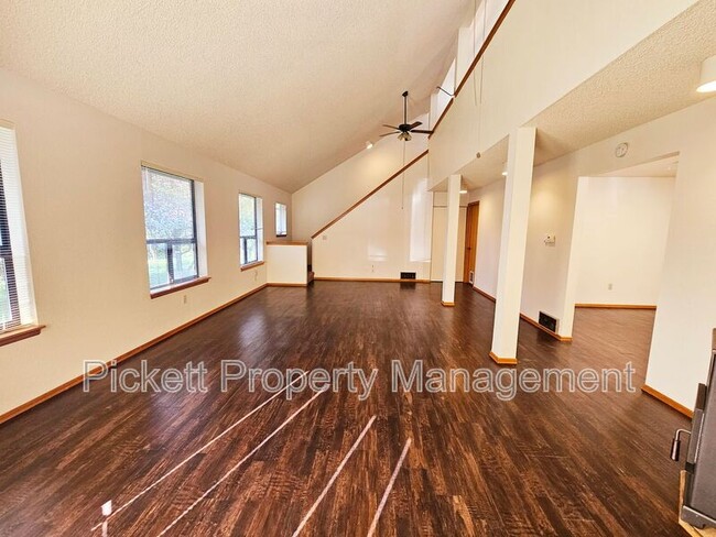 13191 Beech Ave NW in Poulsbo, WA - Building Photo - Building Photo