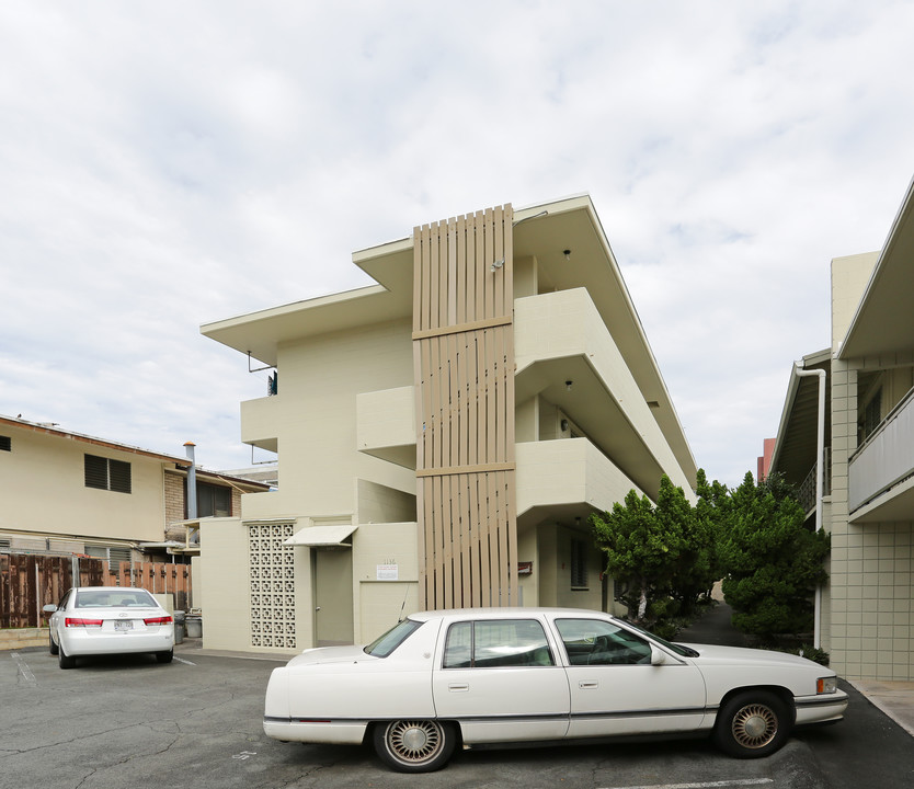 1136 Lunalilo St in Honolulu, HI - Building Photo